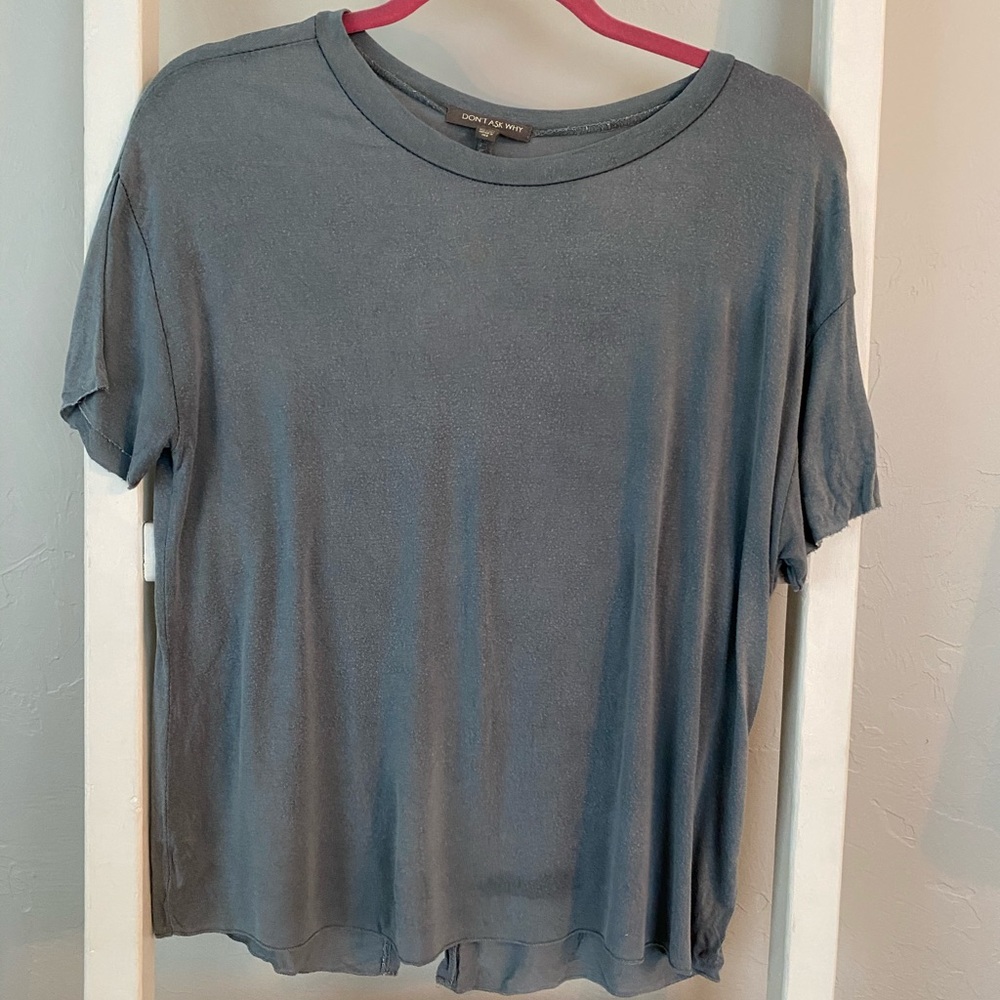 Grey tshirt